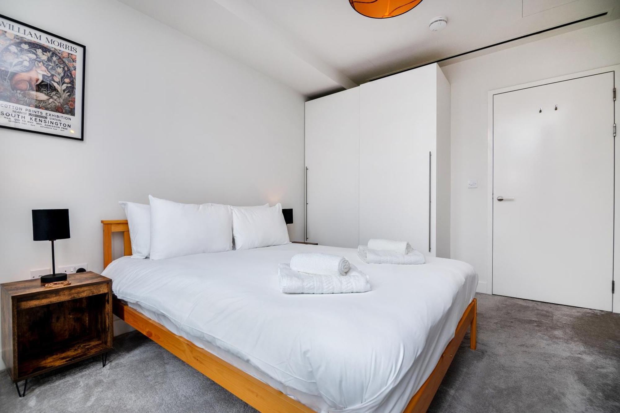 Chic & Stylish 2-bed In The Heart Of London