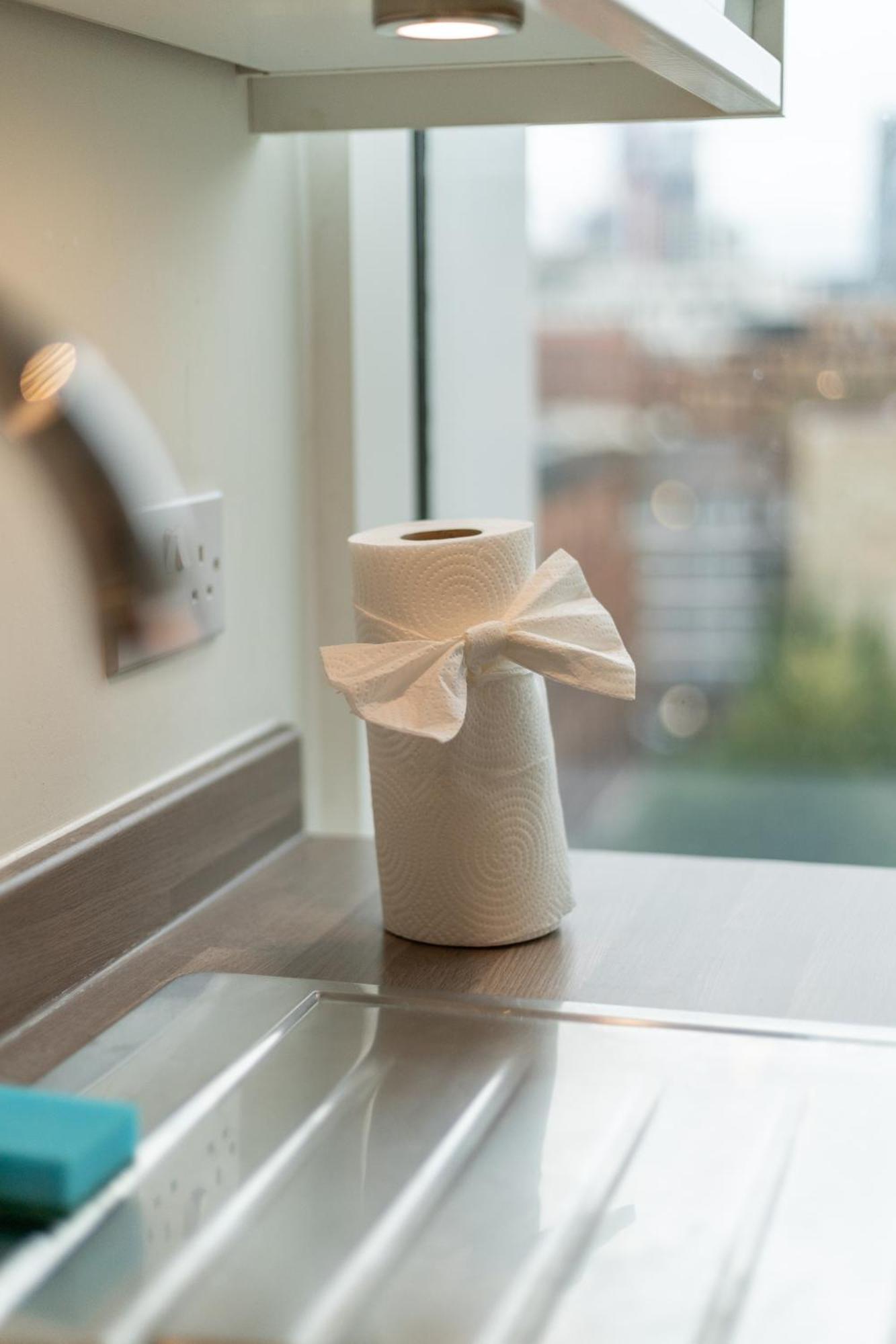 Apartment Chic & Stylish 2-bed In The Heart Of *