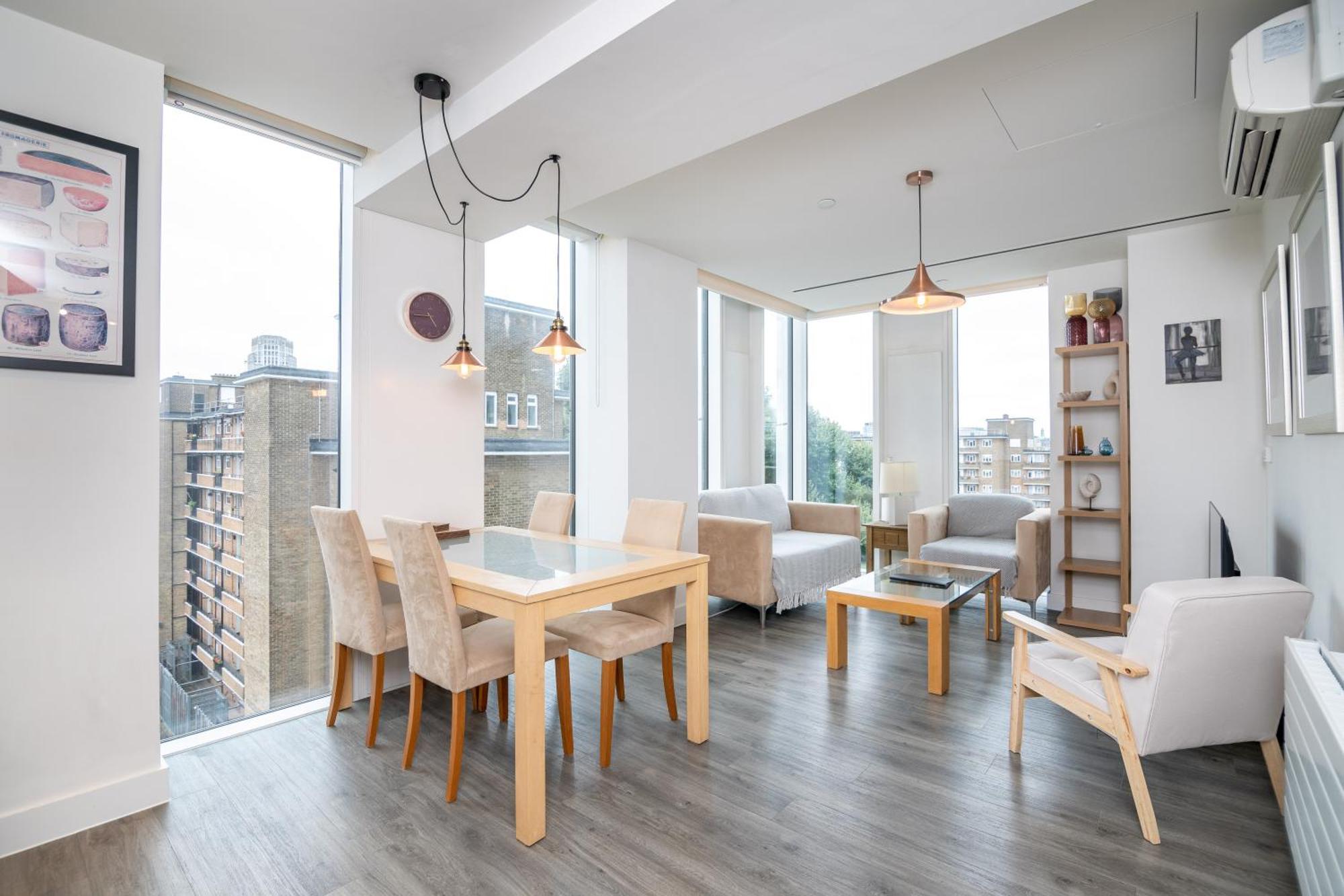Apartment Chic & Stylish 2-bed In The Heart Of London
